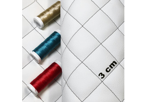 Ekoskóra KLASIK 3x3 cm, kolor Biały pikowana Czarną nicią 145 cm Ekoskóra KLASIK 3x3 cm, kolor Biały pikowana Czarną nicią 145 cm