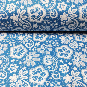 Tkanina bawełniana wzór białe koronki na niebieskim tle
